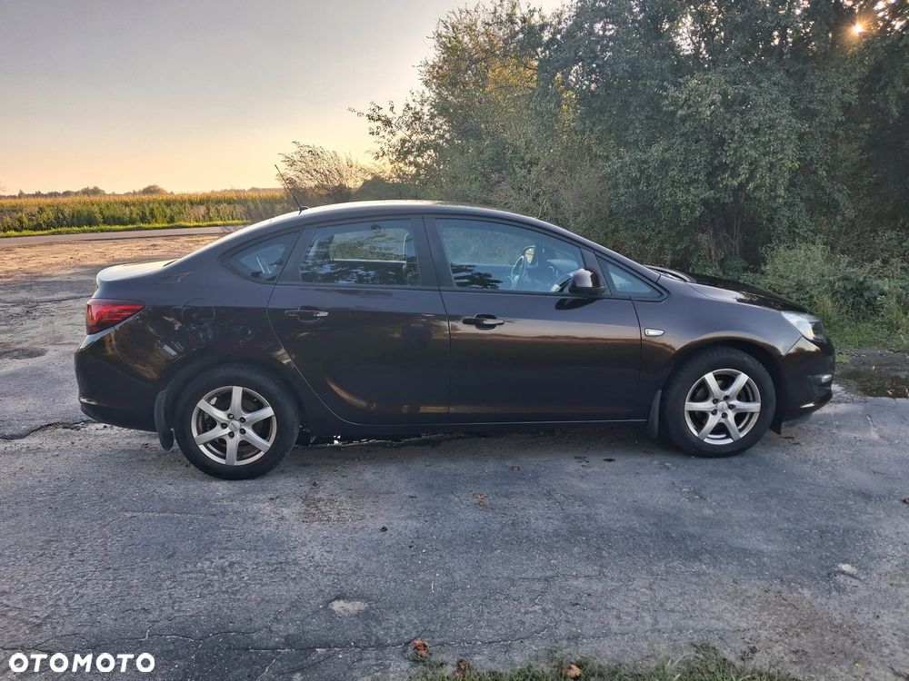 Opel Astra 1.6 - 3