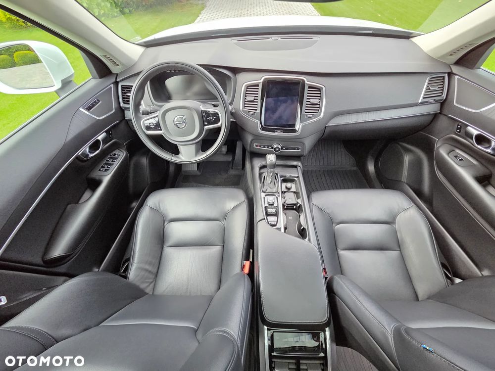 Volvo XC 90 T5 AWD Momentum 7os - 31