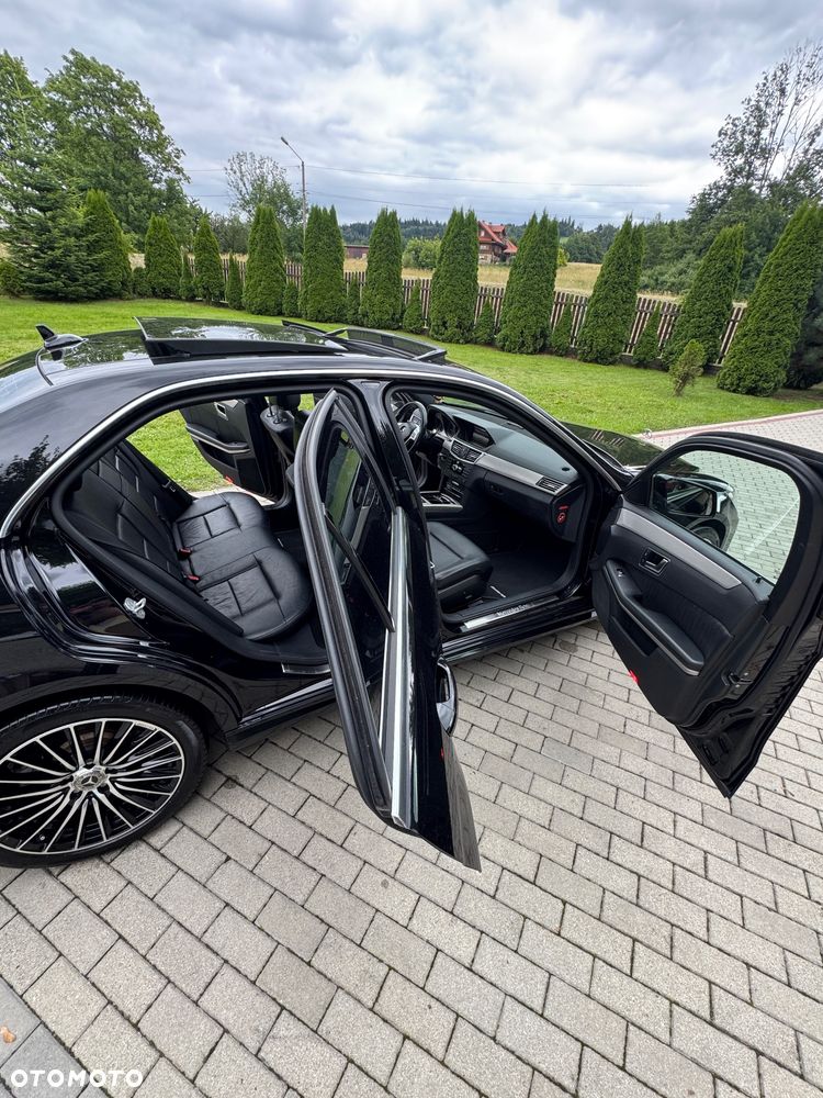Mercedes-Benz Klasa E 350 CDI DPF 4Matic BlueEFFICIENCY 7G-TRONIC Avantgarde - 21