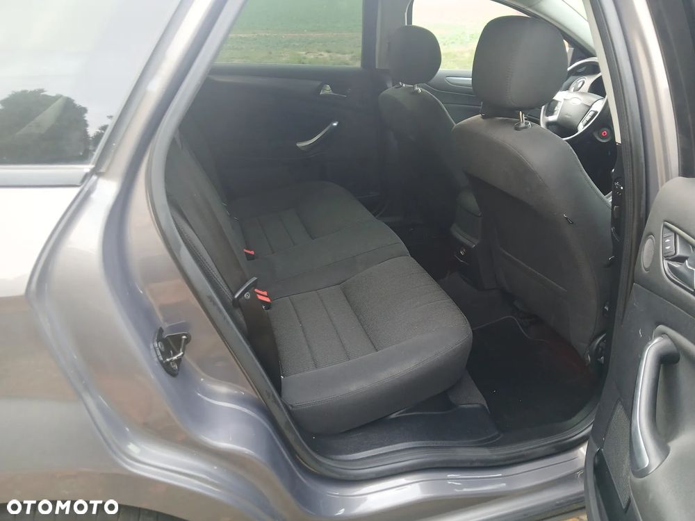 Ford Mondeo - 19