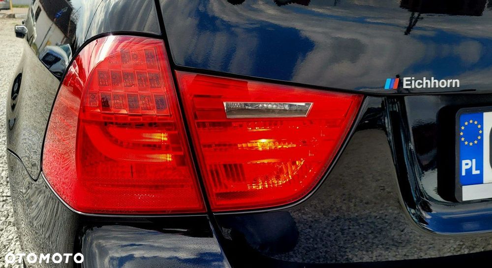 BMW Seria 3 318i - 26