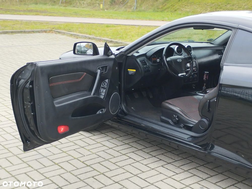 Hyundai Coupe - 16