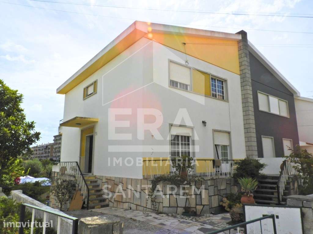 Moradia T4 no centro de Santarém - Grande imagem: 3/19