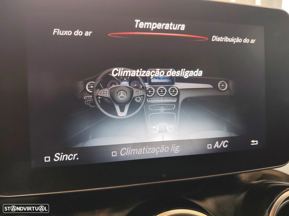 Mercedes-Benz GLC 250 d 4Matic 9G-TRONIC AMG Line - 34
