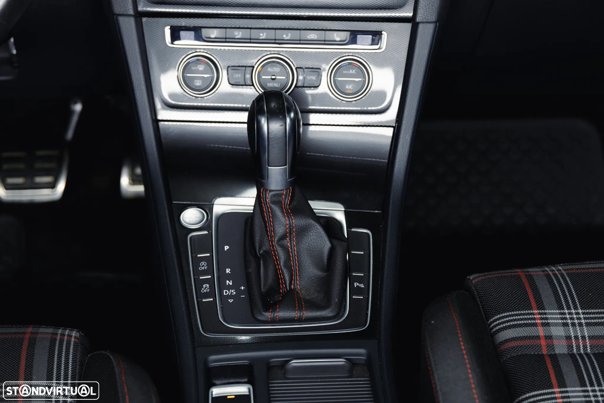 VW Golf 2.0 TSi GTi DSG Performance - 10