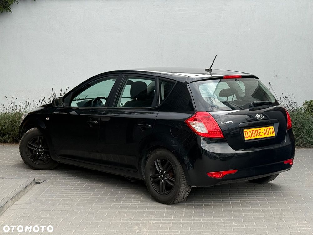 Kia Ceed Cee'd 1.4 Comfort - 27
