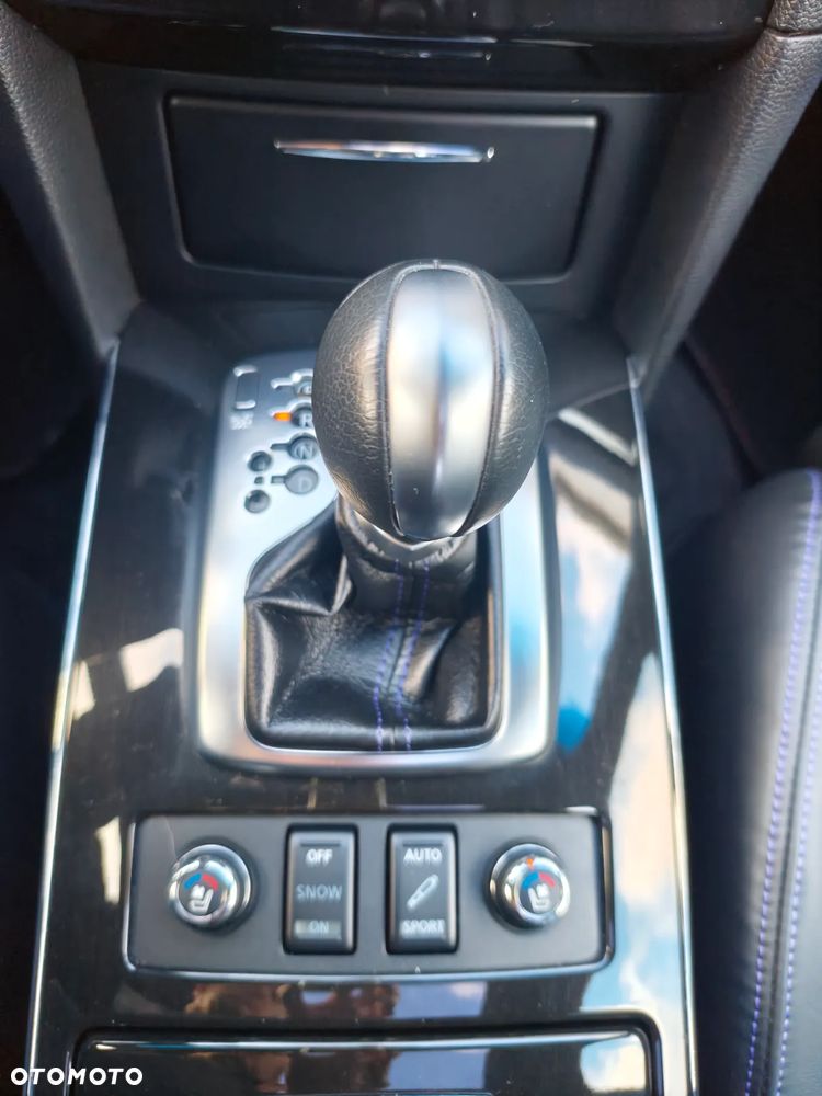 Infiniti QX70 3.7 AWD S Premium - 17