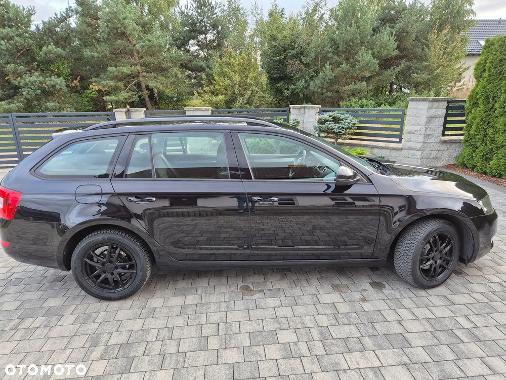 Skoda Octavia 2.0 TDI Edition DSG - 6