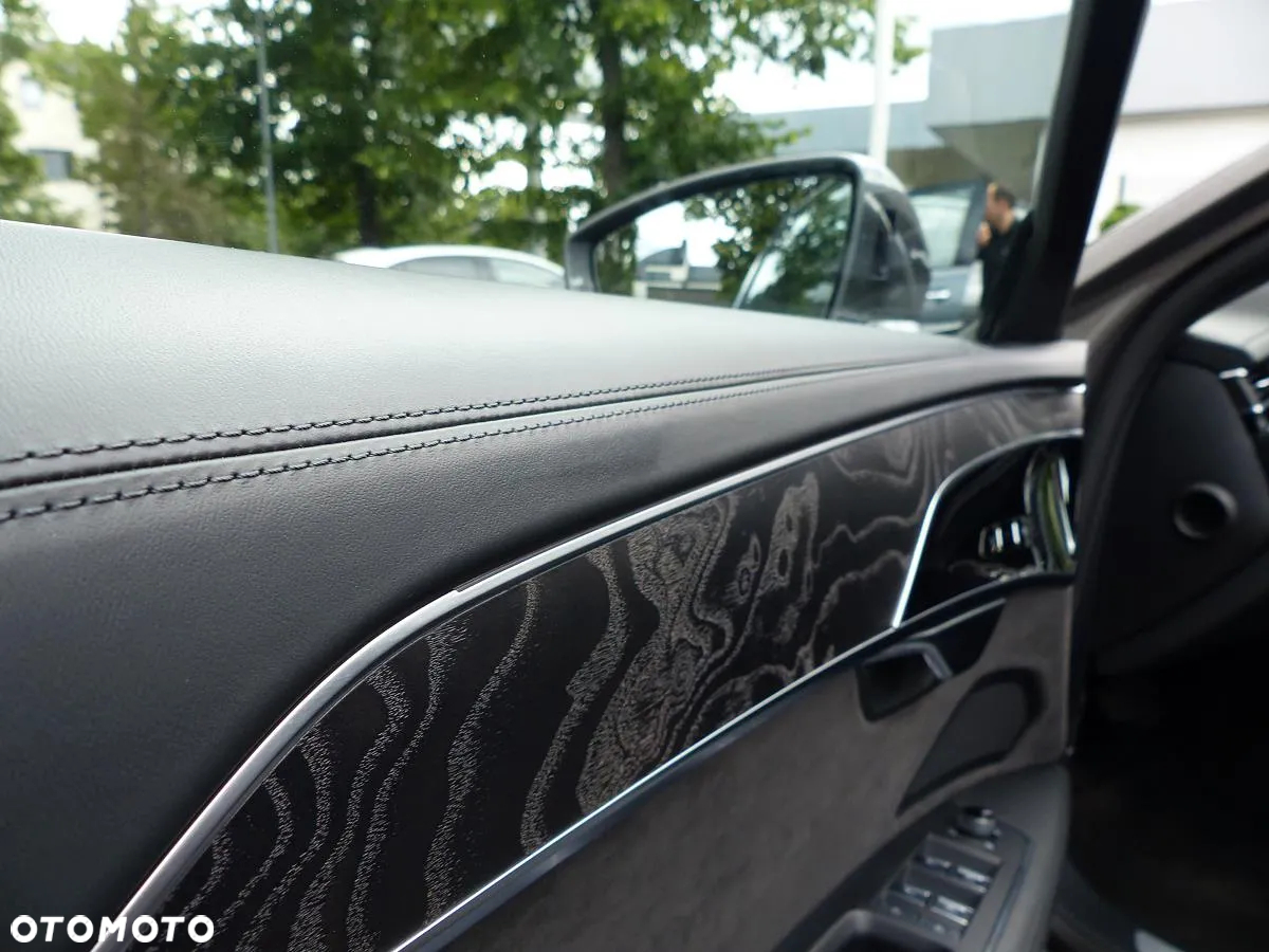 Audi A8 L 60 TFSI e Quattro Tiptronic - 24
