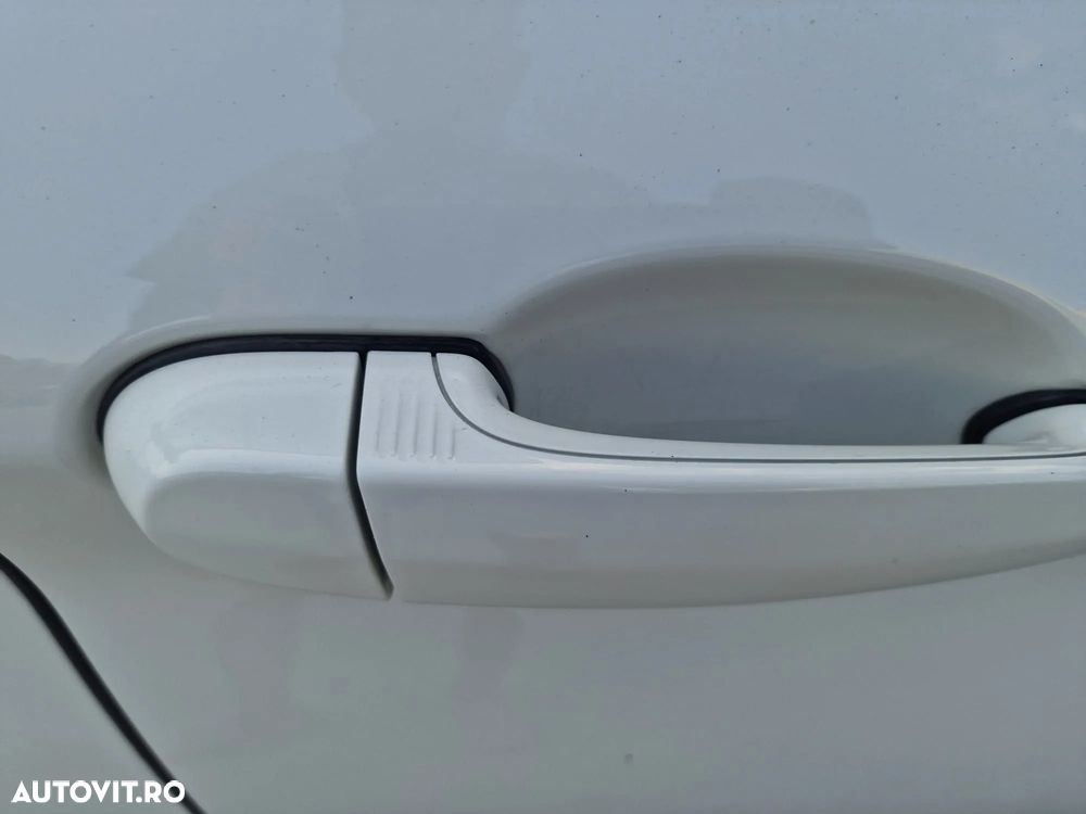 BMW Seria 3 320d xDrive GT Aut. M Sport - 30