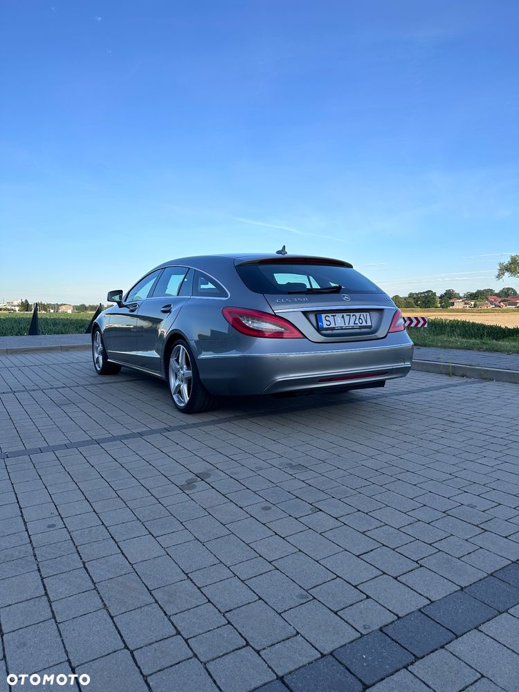 Mercedes-Benz CLS - 6