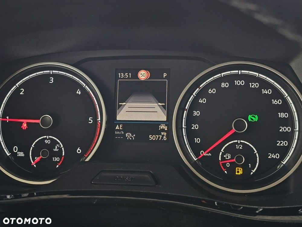 Volkswagen Multivan - 18