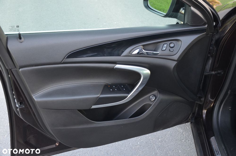 Opel Insignia 2.0 CDTI Cosmo S&S - 10