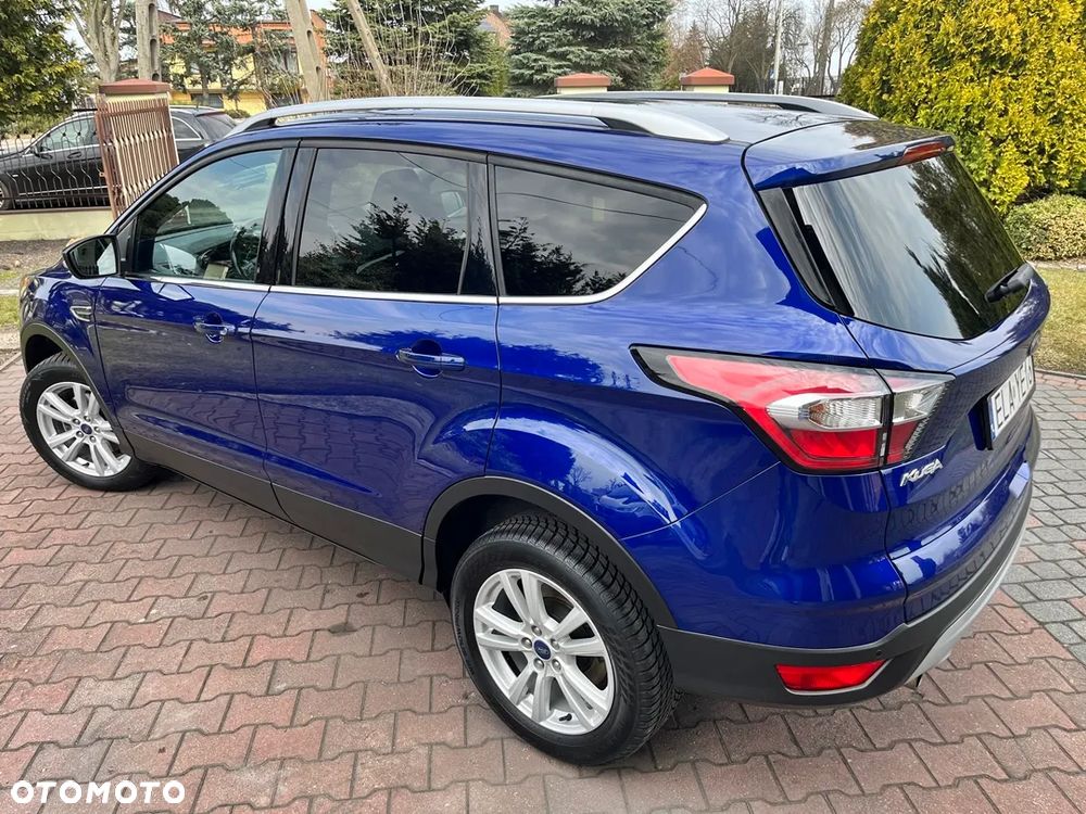 Ford Kuga 1.5 EcoBoost 2x4 Cool & Connect - 11
