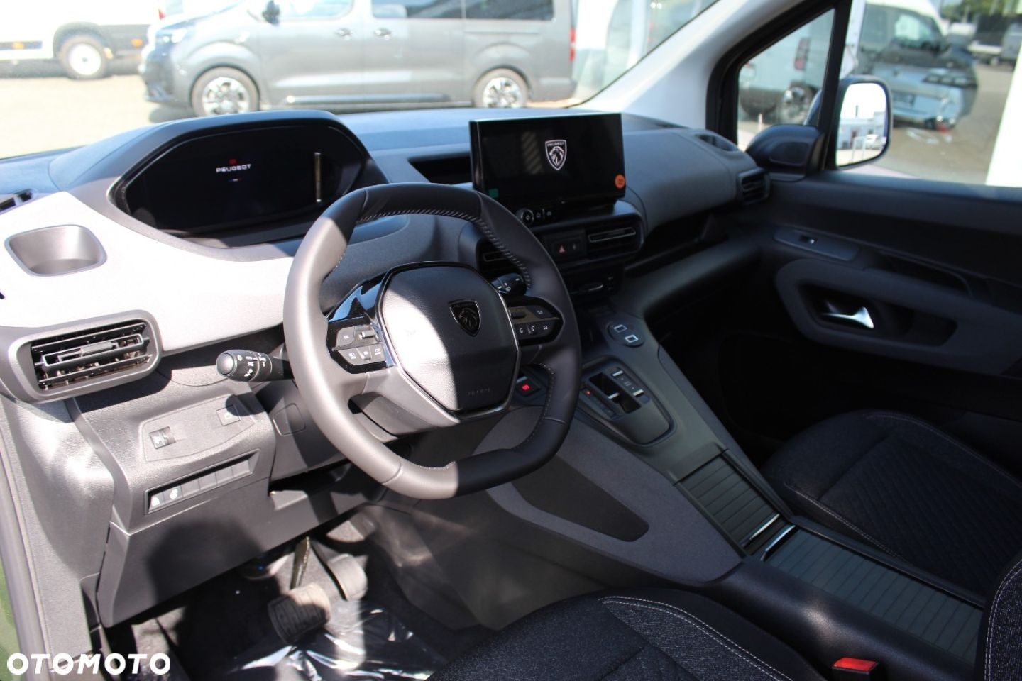 Peugeot Rifter - 17
