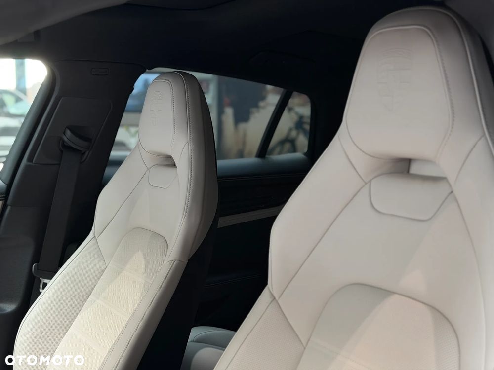 Porsche Panamera 4S E-Hybrid PHEV - 20