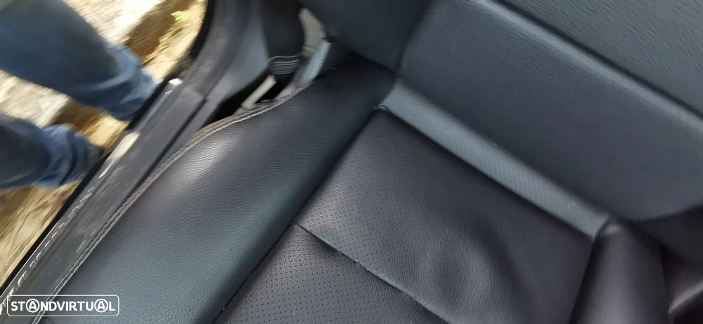 Mercedes-Benz E 250 BlueTEC 4Matic 7G-TRONIC Edition - 30