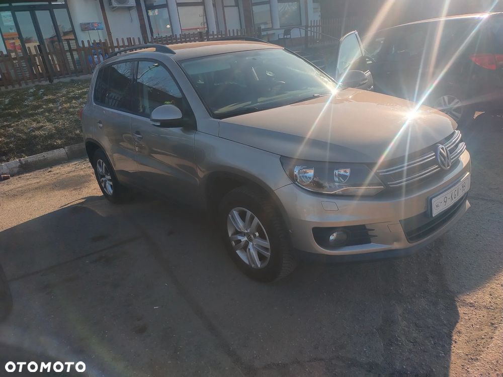 Volkswagen Tiguan 1.4 TSI BlueMotion Technology Exclusive - 10
