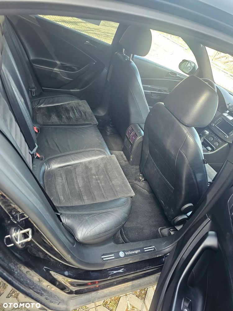 Volkswagen Passat 2.0 TDI Comfortline - 11