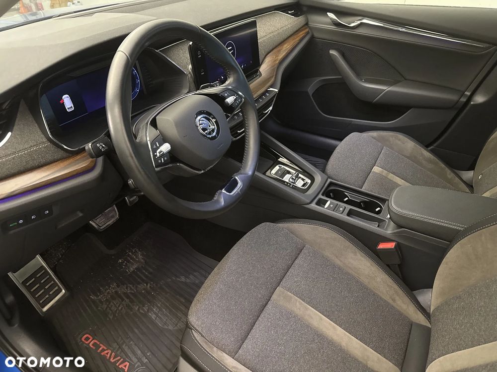 Skoda Octavia 2.0 TSI 4x4 Scout DSG - 9