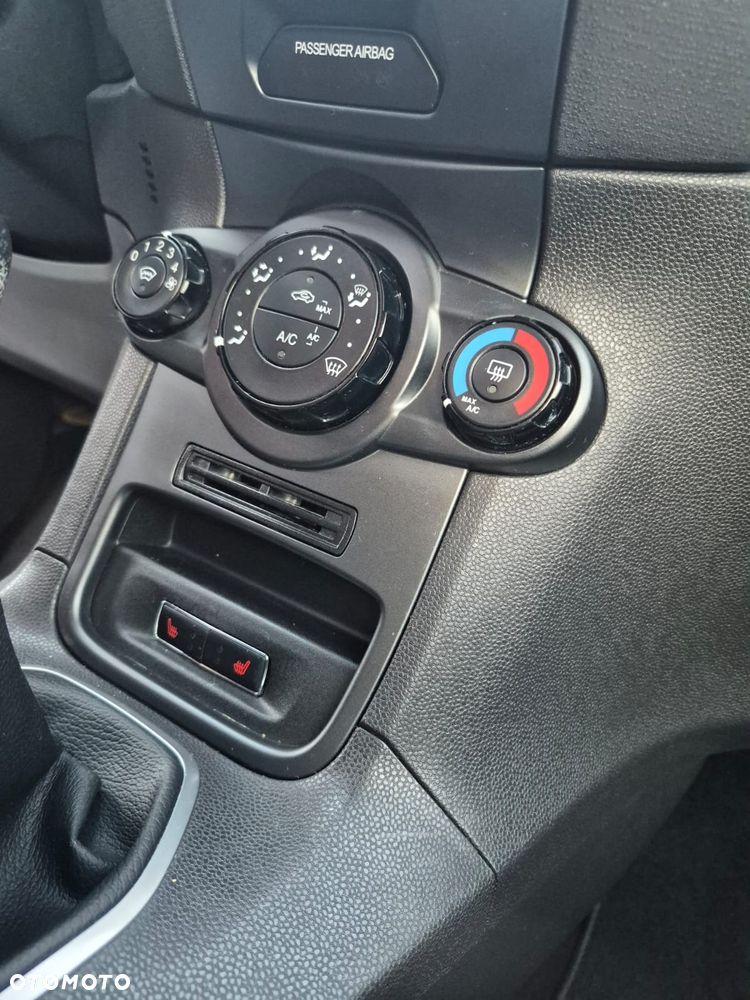 Ford Fiesta 1.25 Ambiente EU5 - 17