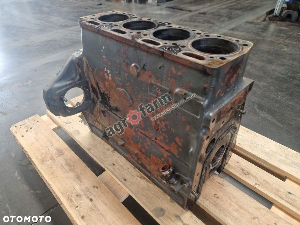 Blok silnika Fendt 309 - 3