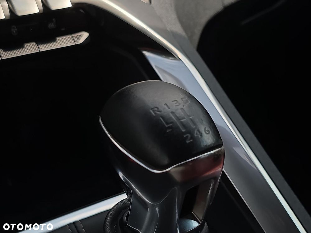 Peugeot 5008 1.5 BlueHDi GT S&S - 25