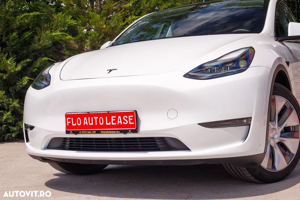 Tesla Model Y - 7