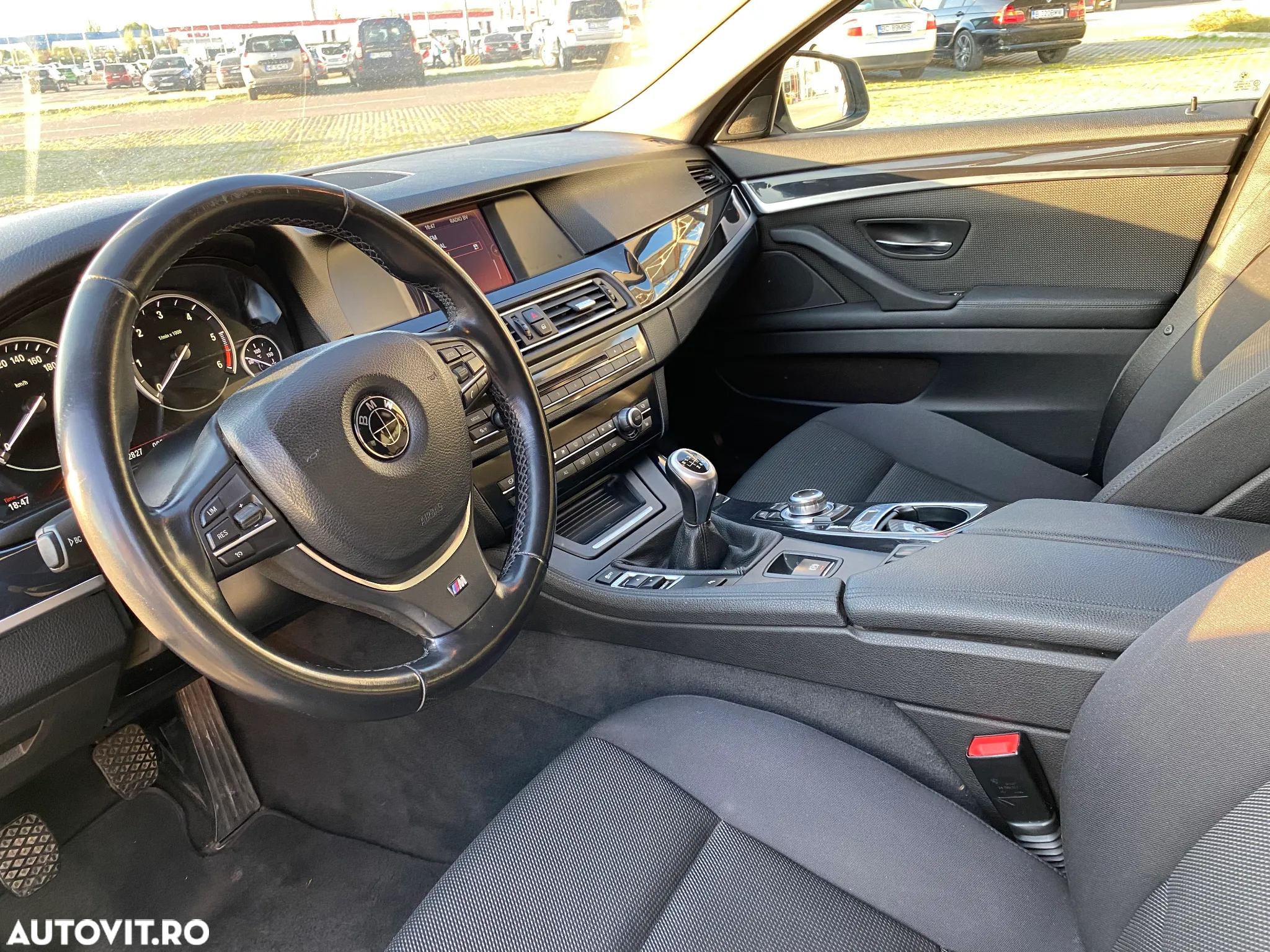 BMW Seria 5 525d - 13