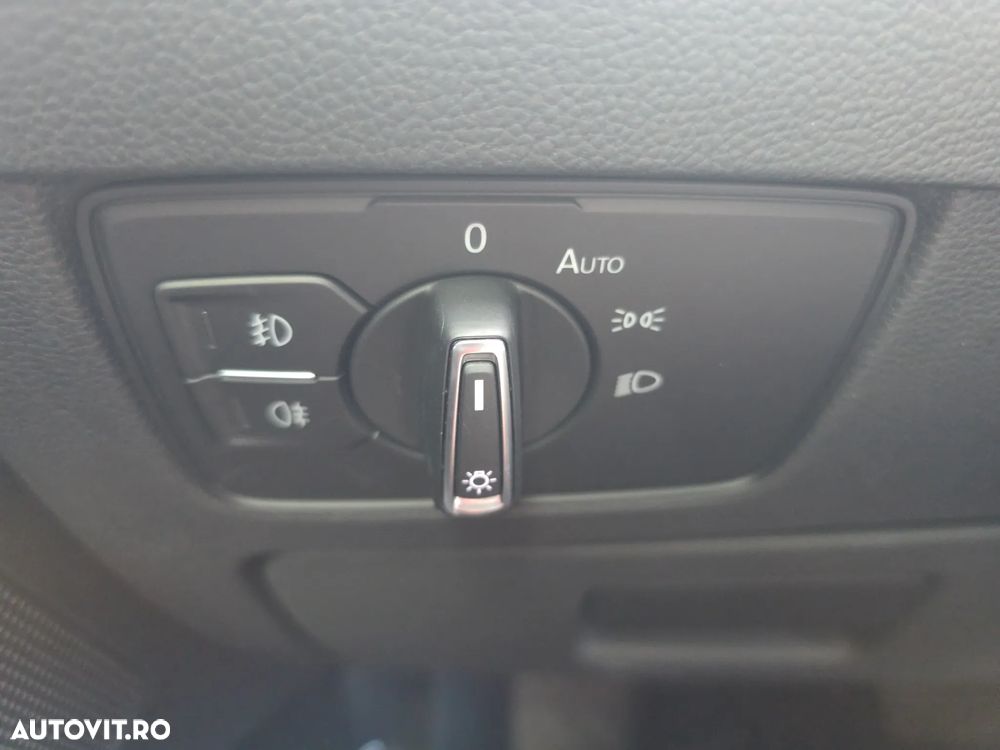 Volkswagen Passat 2.0 TDI SCR DSG 4Motion Elegance - 13