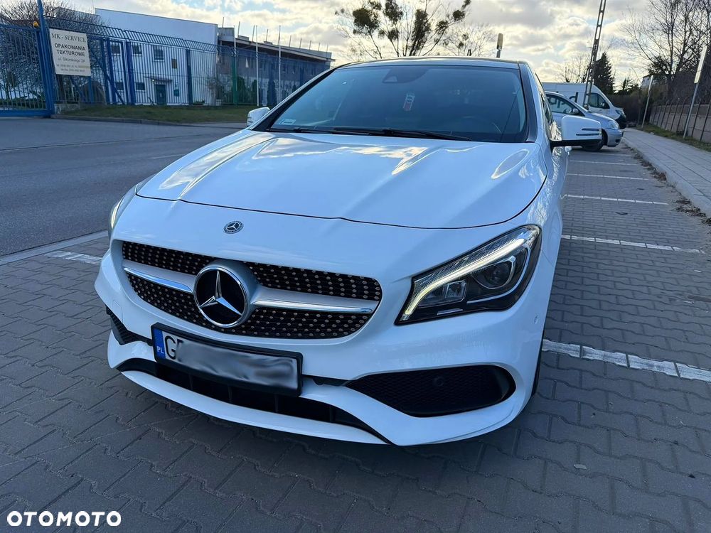 Mercedes-Benz CLA 220 4-Matic AMG Line - 7