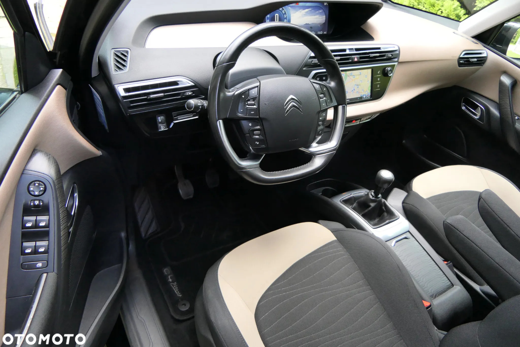 Citroën C4 Picasso 1.6 THP Intensive - 16