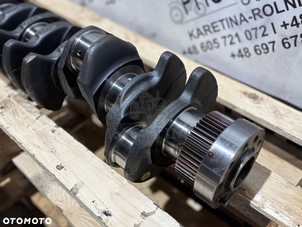 Deutz TCD2013 L06 4V 04902556R Wał Korbowy 04902556 - 4