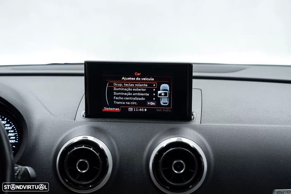 Audi RS3 Sportback 2.5 TFSI quattro S tronic - 28
