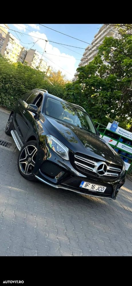 Mercedes-Benz GLE - 1