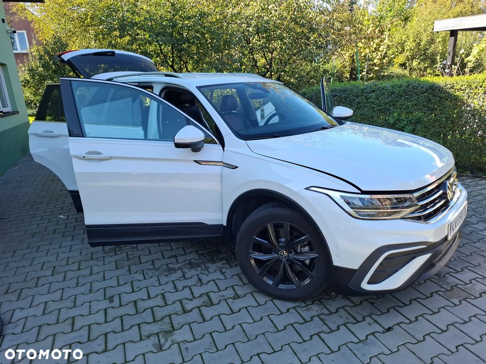 Volkswagen Tiguan Allspace - 8