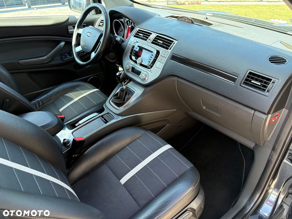 Ford Kuga 2.0 TDCi Titanium - 25