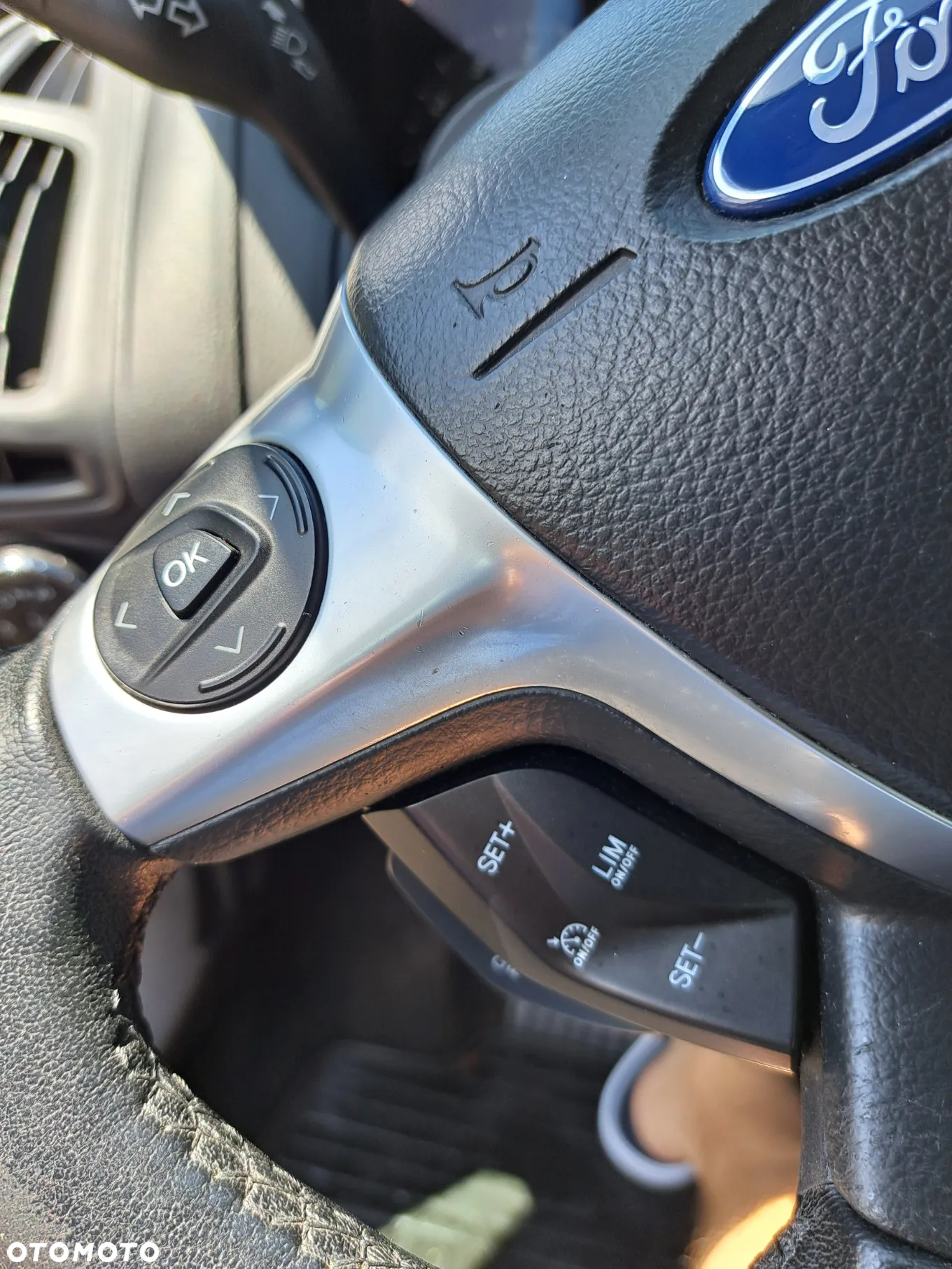Ford Focus 1.0 EcoBoost Trend - 17