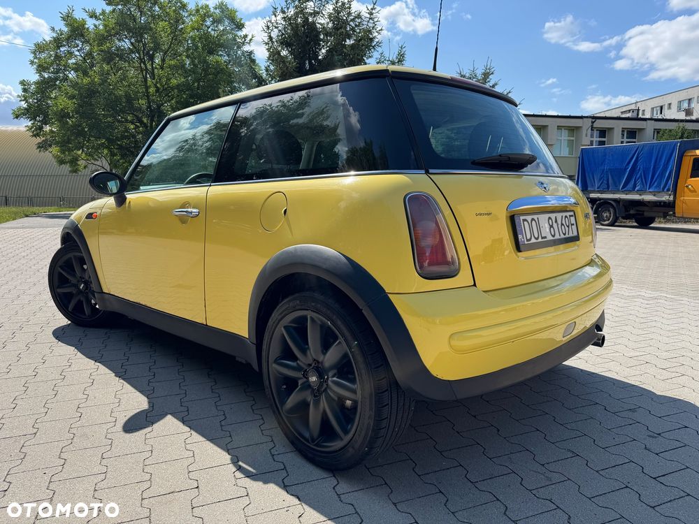 MINI ONE - 6