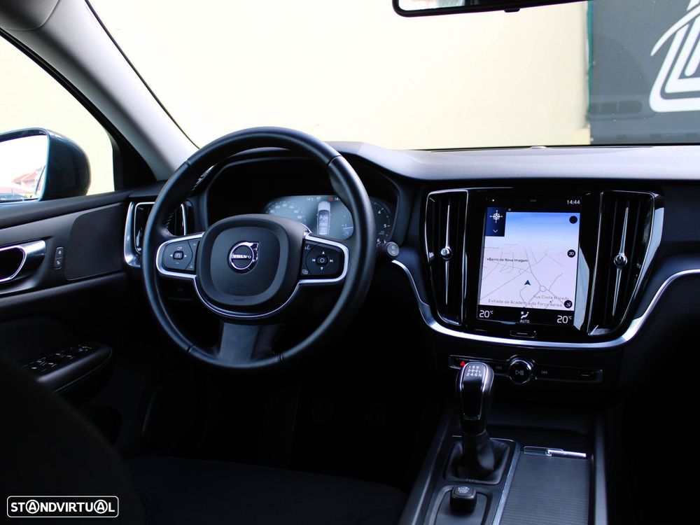 Volvo V60 2.0 D3 - 21