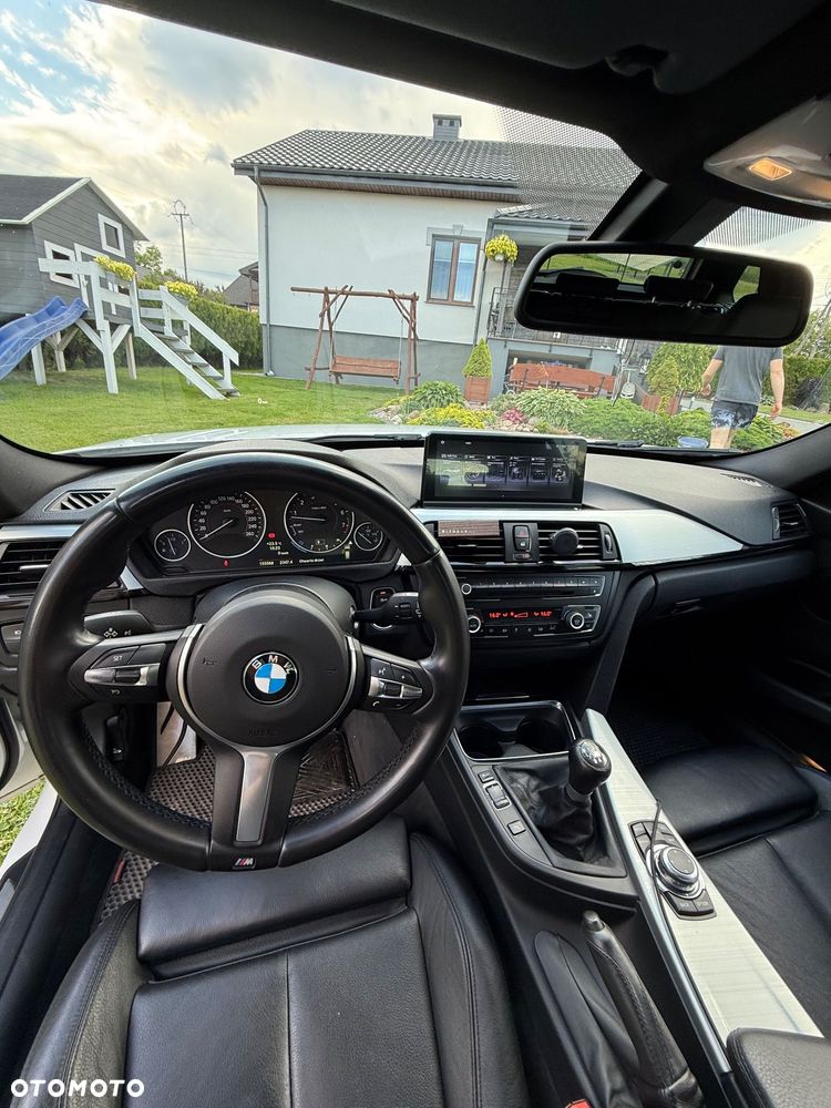BMW Seria 3 328i Sport Line - 14