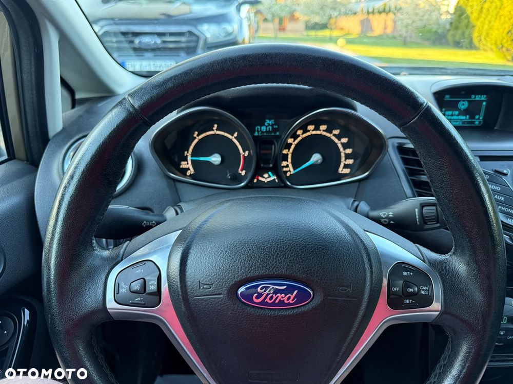 Ford Fiesta 1.5 TDCi St&St SYNC Edition - 28