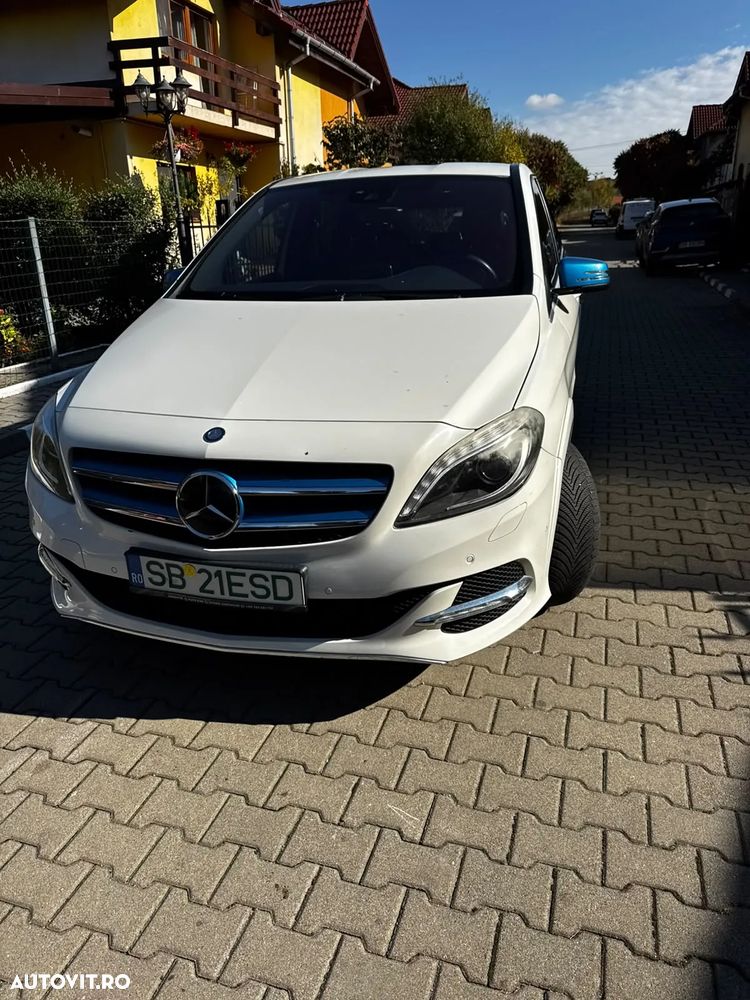 Mercedes-Benz B Electric Drive 250 e - 1