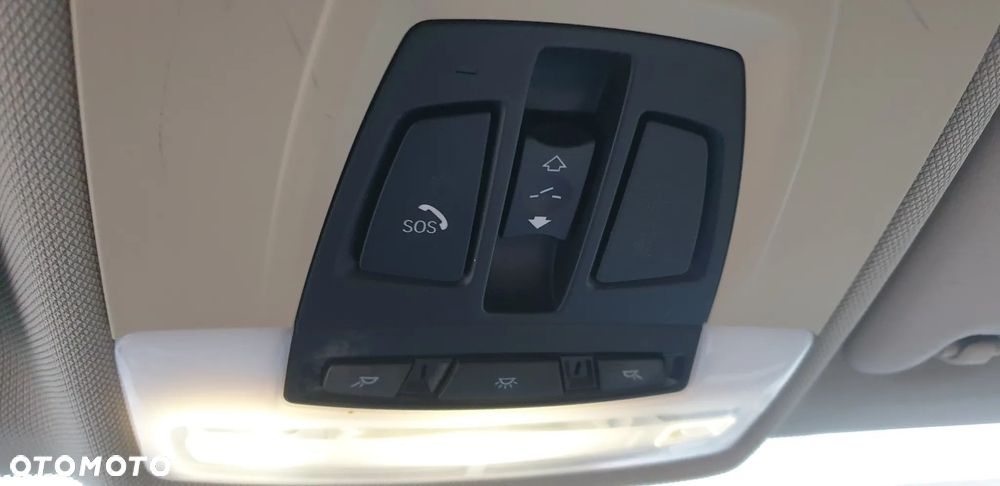 BMW Seria 3 328i Luxury Line - 17