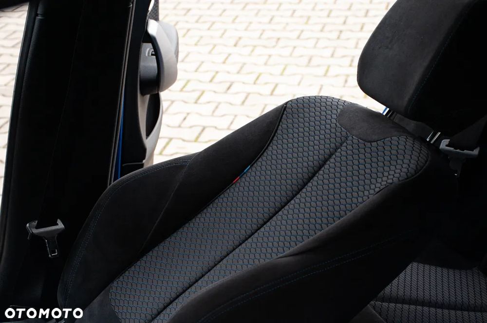 BMW Seria 1 118i Edition Sport - 12