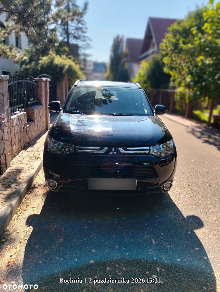 Mitsubishi Outlander - 3