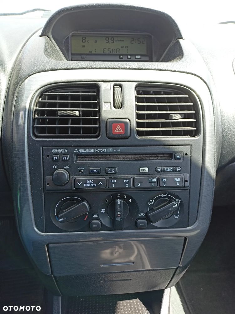 Mitsubishi Carisma - 10