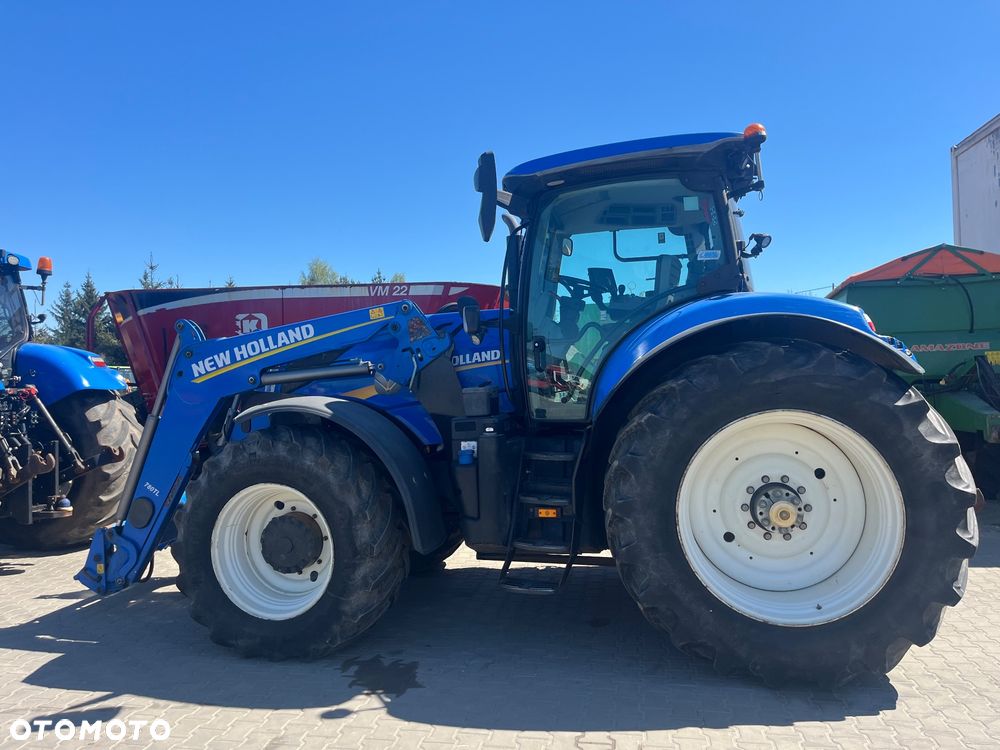 New Holland T7.220 - 12