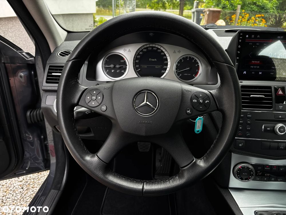 Mercedes-Benz Klasa C 180 Kompressor Avantgarde - 32