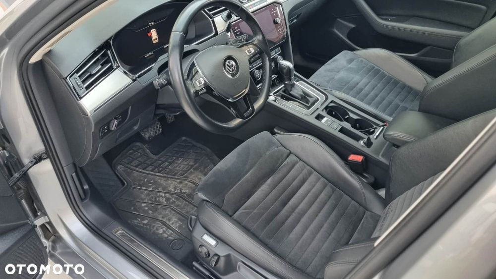 Volkswagen Passat Variant - 2